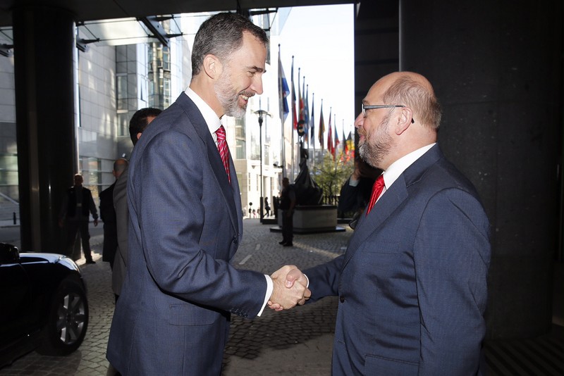 European Parliament President Martin Schulz welcomes King Felipe. 