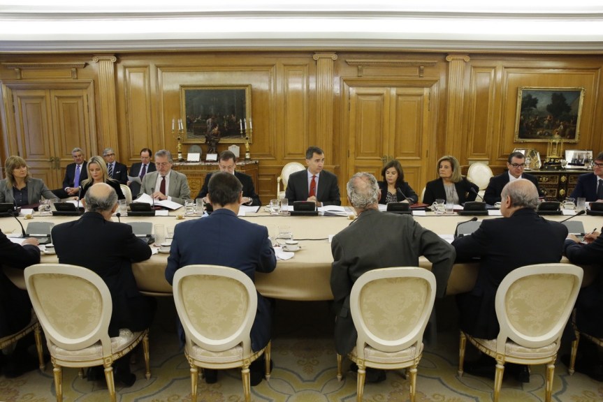 rey_victimas_terrorismo_20151127_06