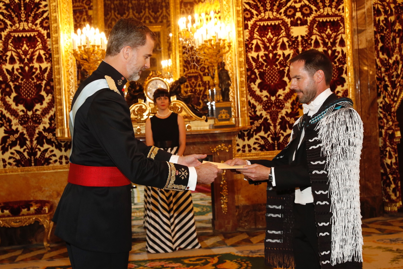 rey_cartas_credenciales_nuevazelanda_20170615_02