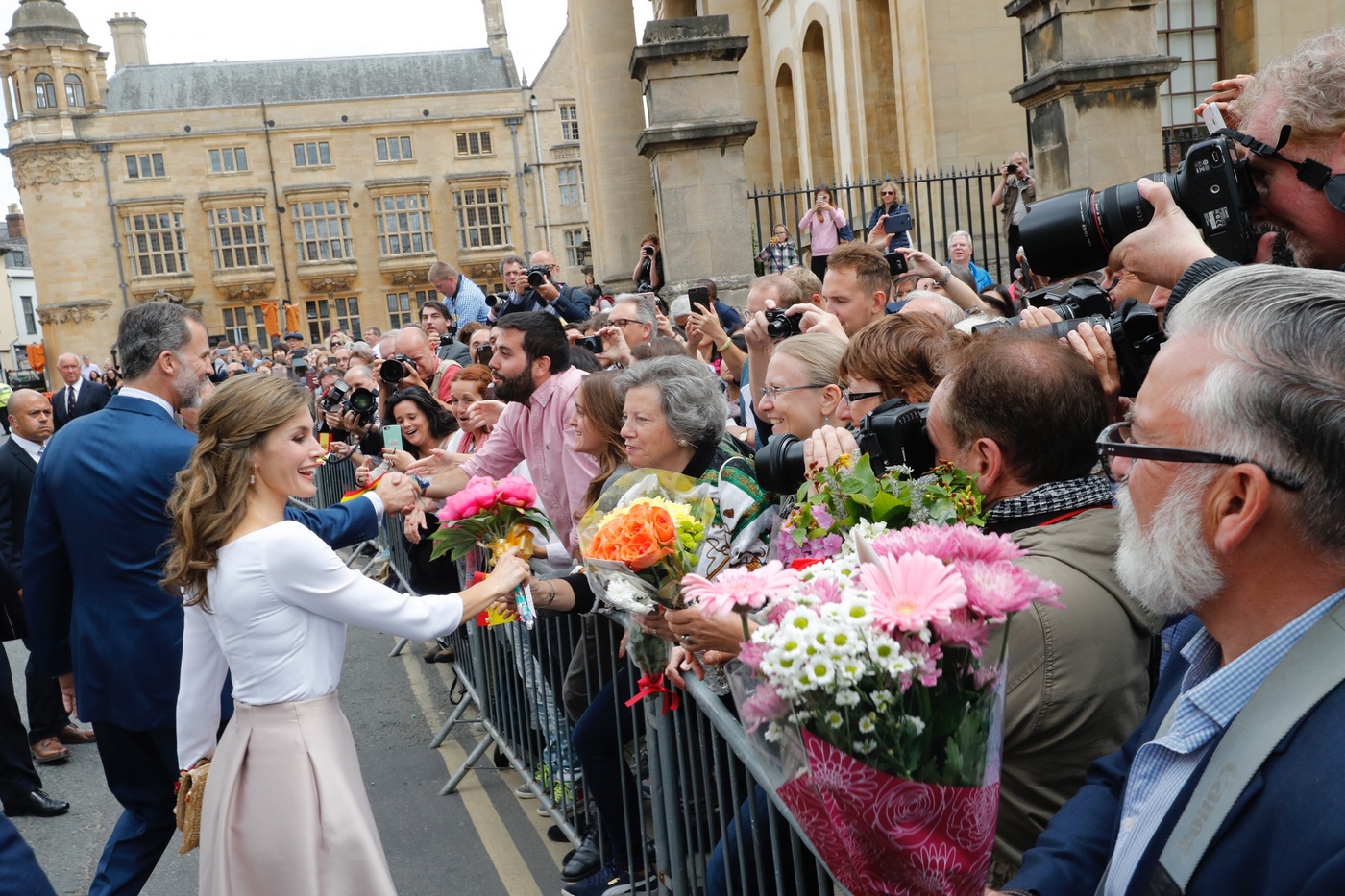 reyes_viaje_estado_reino_unido_libray_oxford_20170711_01