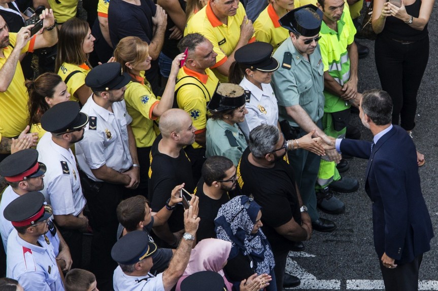 rey_manifestacion_antiterrorista_20170826_02